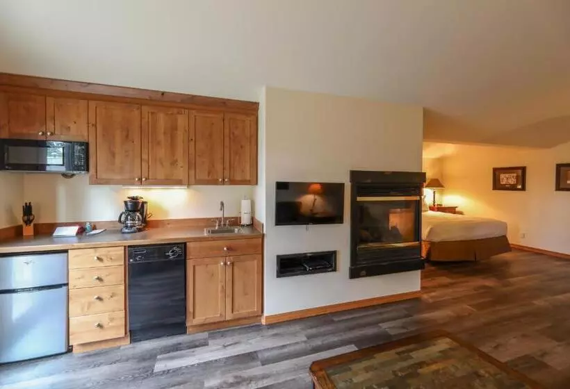 Deluxe-studio, Meadow Lake Resort & Condos