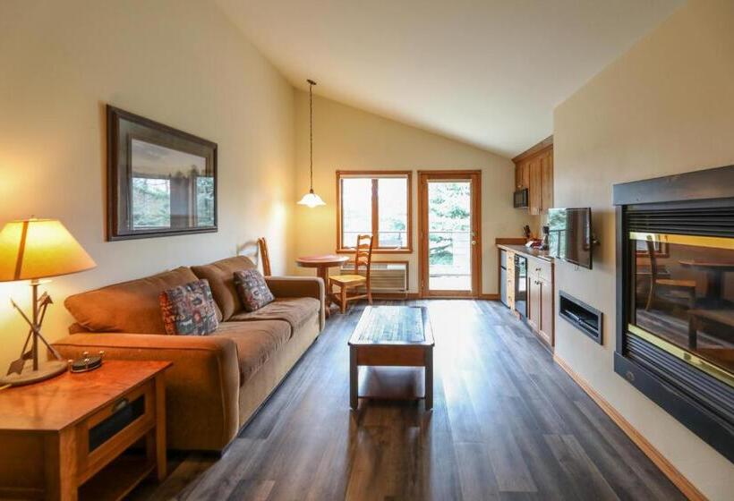 סטודיו דלוקס, Meadow Lake Resort & Condos