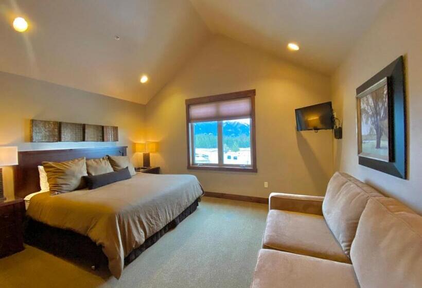 דירת פנטהאוז 1 חדרי שינה, Meadow Lake Resort & Condos