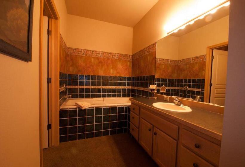 شقة غرفتين, Meadow Lake Resort & Condos