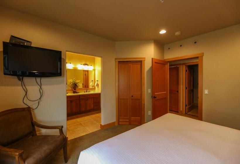Апартаменты 1 Спальня, Meadow Lake Resort & Condos