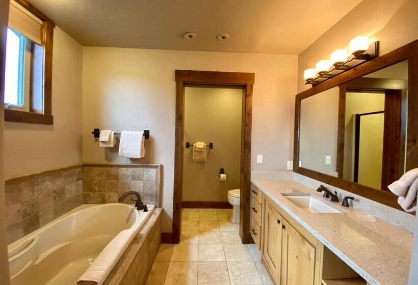 شقة دور أخير غرفة نوم واحدة, Meadow Lake Resort & Condos