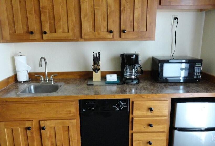 סטודיו דלוקס, Meadow Lake Resort & Condos