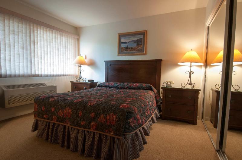 غرفة قياسية سرير كينج, Meadow Lake Resort & Condos