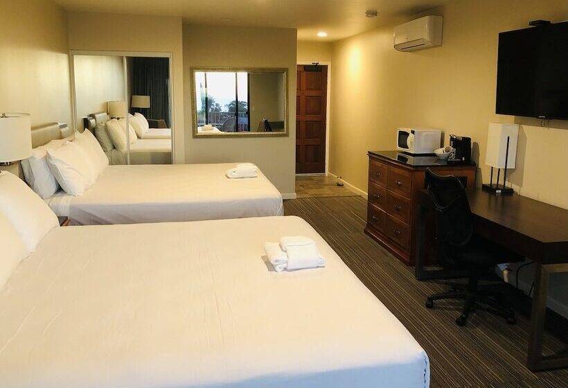 غرفة ديلوكس مطلّة علي البحر مزوَّدة بشُرفة, Moonlight Beach Motel