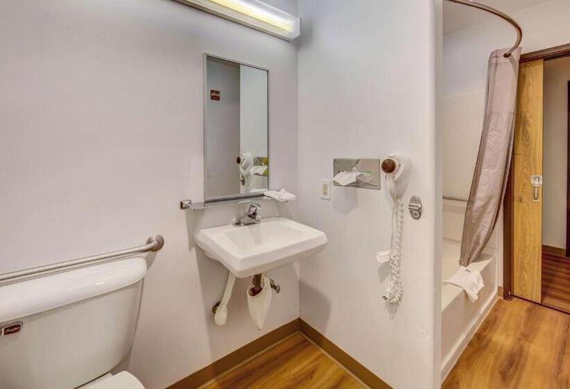 适合残疾人使用的标准间, Motel 6sutherlin, Or