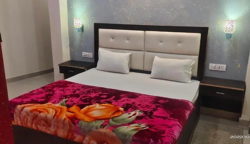 バルコニー付きデラックスルーム, Bigbrother Hostel