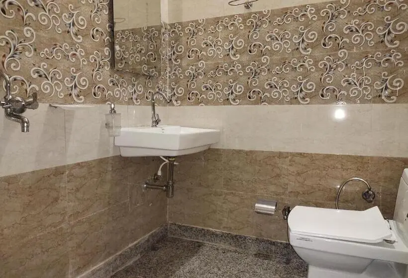 バルコニー付きデラックスルーム, Bigbrother Hostel