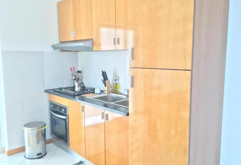 آپارتمان 1 خوابه با تراس, Terra Kriola