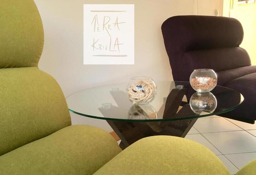 آپارتمان 1 خوابه با چشمانداز باغ, Terra Kriola