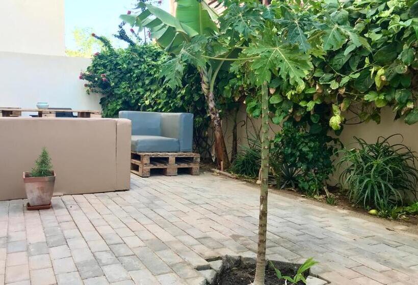 آپارتمان 1 خوابه, Terra Kriola