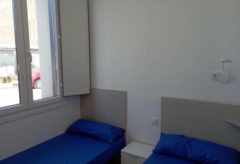 이코노미 룸, Hostel Albergue O Mesón