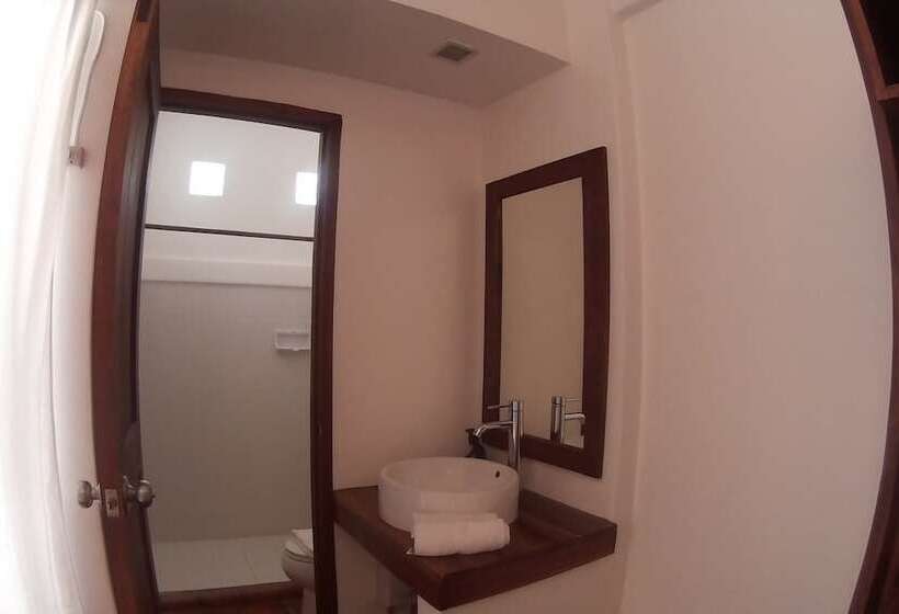 Camera Standard, Boracay Coco Huts