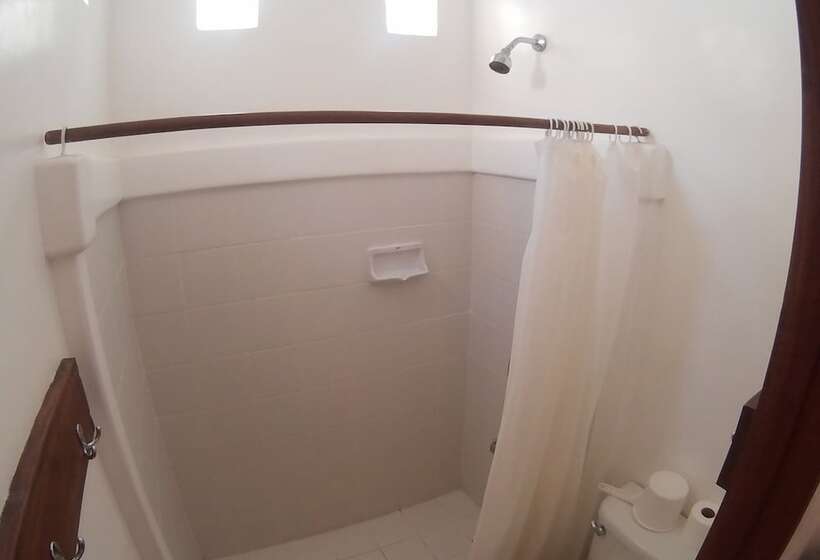 Camera Familiare, Boracay Coco Huts