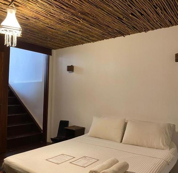 Camera Familiare, Boracay Coco Huts