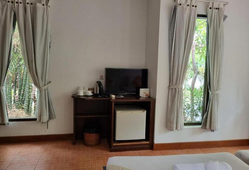 חדר דלוקס עם מרפסת, Samui Honey Backpacker Bungalow