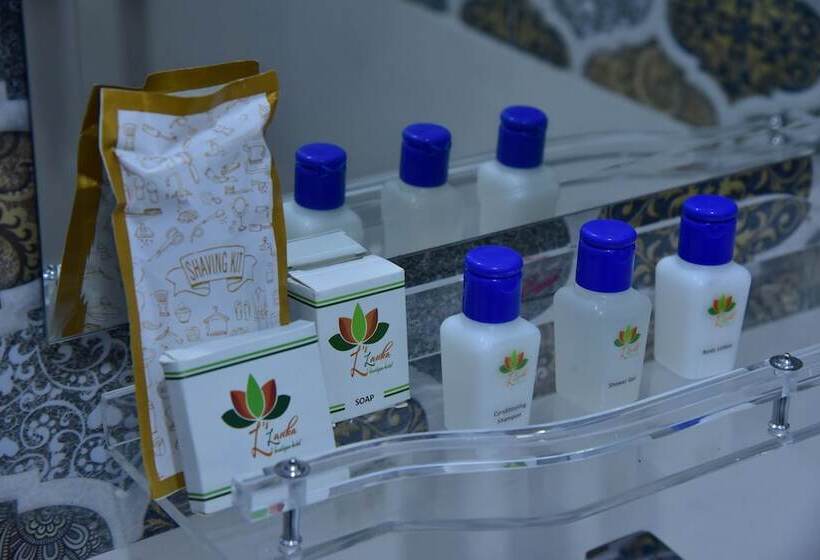 Deluxe Rum, L S Lanka