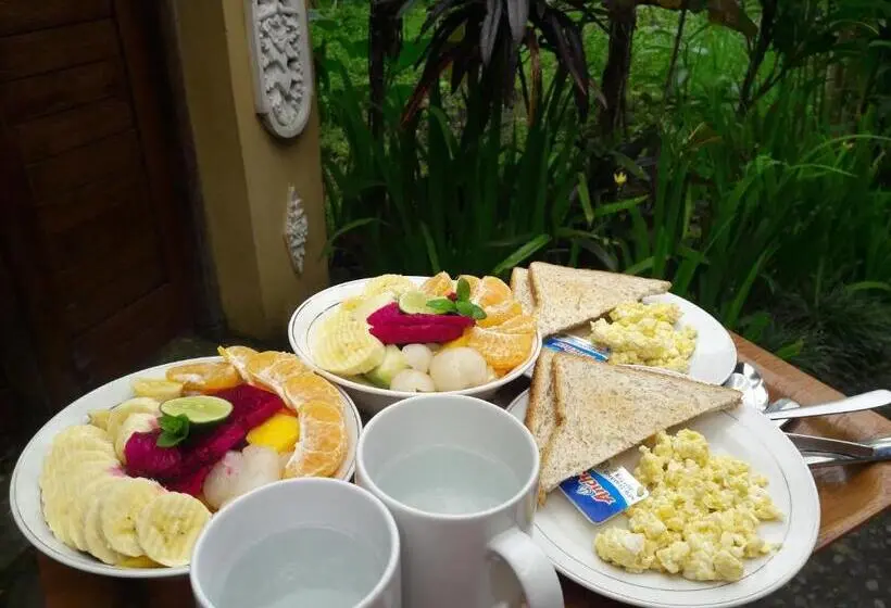 スーペリアー１ベッドルームビラ, Ubud Batik Villa