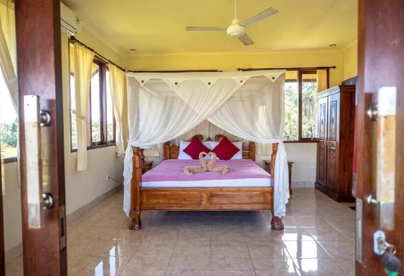 スーペリアー１ベッドルームビラ, Ubud Batik Villa
