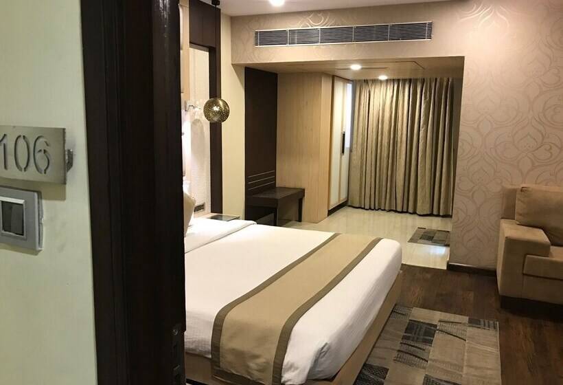 חדר סופריור, Nataraj