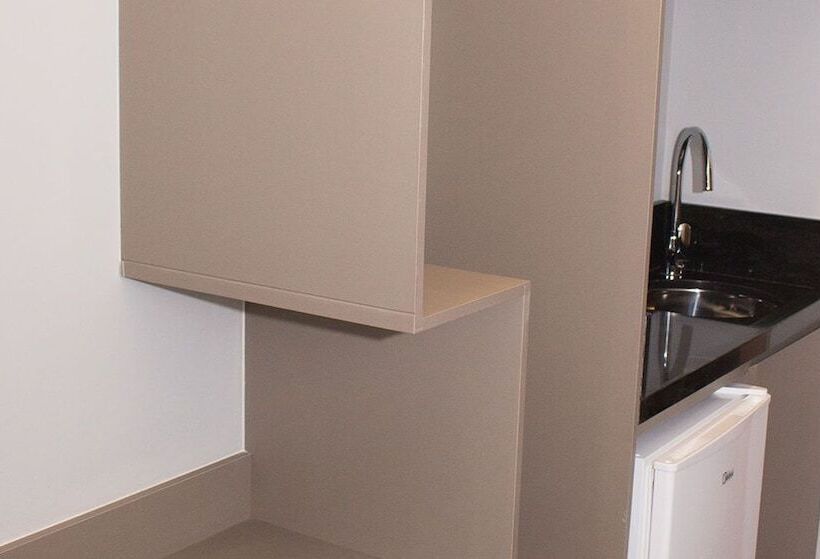 غرفة ديلوكس ثلاثية, Dela Inn Andradas