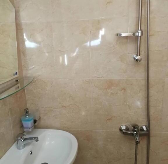 Quarto Triplo Estandar, слънчевата къща