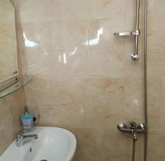 Standard Kolmen Hengen Huone, слънчевата къща