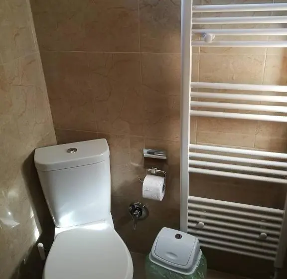 Standard Kolmen Hengen Huone, слънчевата къща