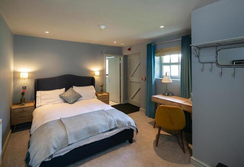 غرفة قياسية, The Cowdray Arms