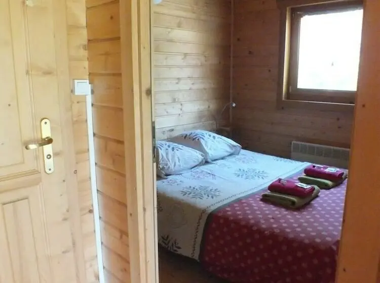Mökki 1 Makuuhuone, Camping, Hôtel De Plein Air Les Cariamas