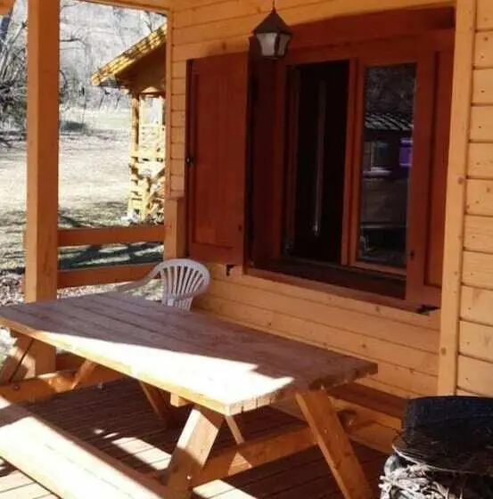 Mökki 1 Makuuhuone, Camping, Hôtel De Plein Air Les Cariamas