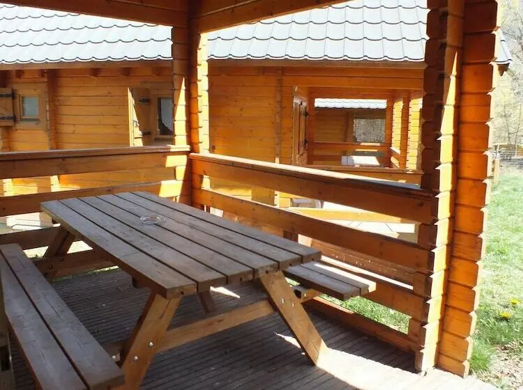 Mökki 1 Makuuhuone, Camping, Hôtel De Plein Air Les Cariamas