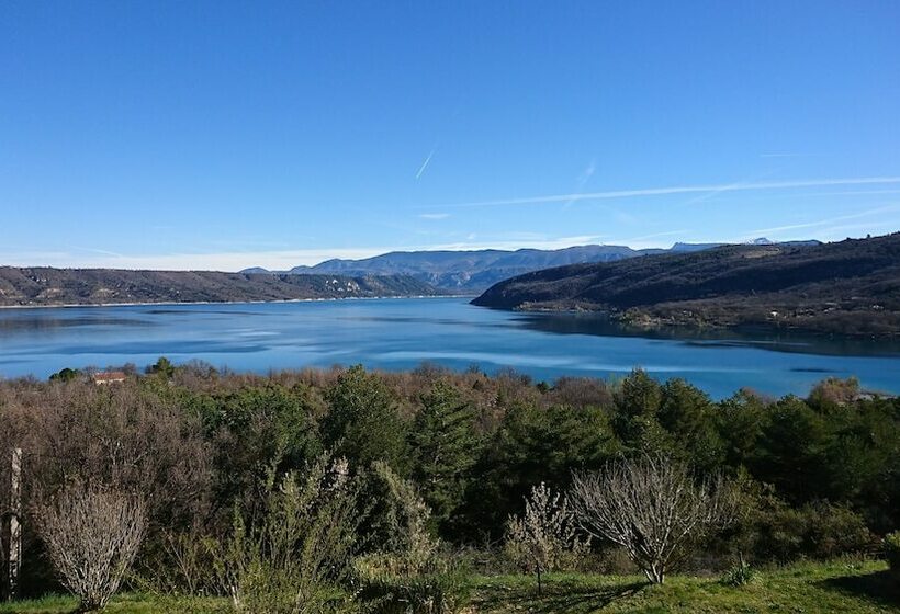 חדר קומפורט, Les Cavalets