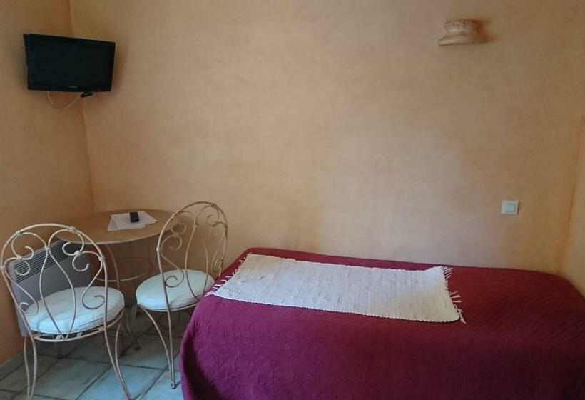 חדר סטנדרט, Les Cavalets