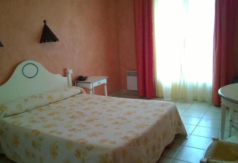 חדר קומפורט, Les Cavalets