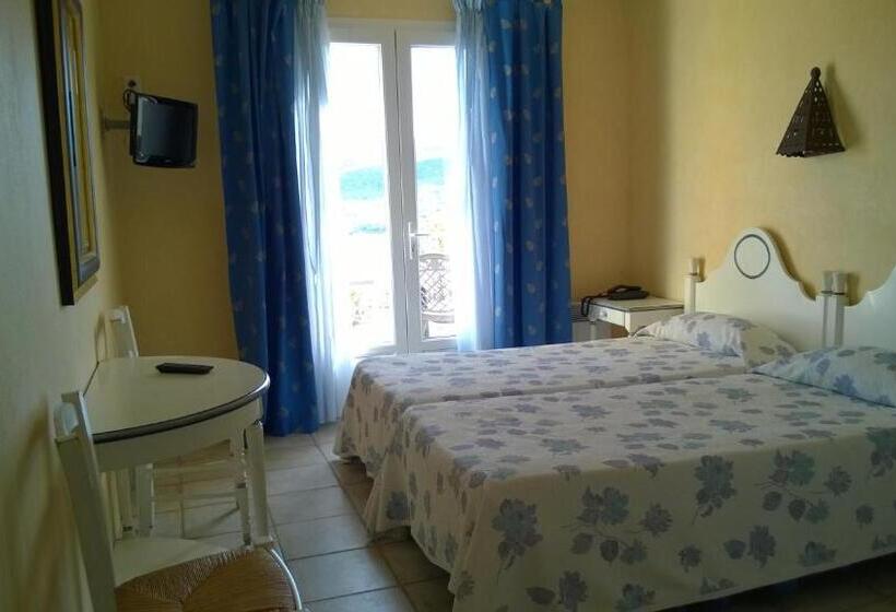 חדר סטנדרט עם טרסה, Les Cavalets