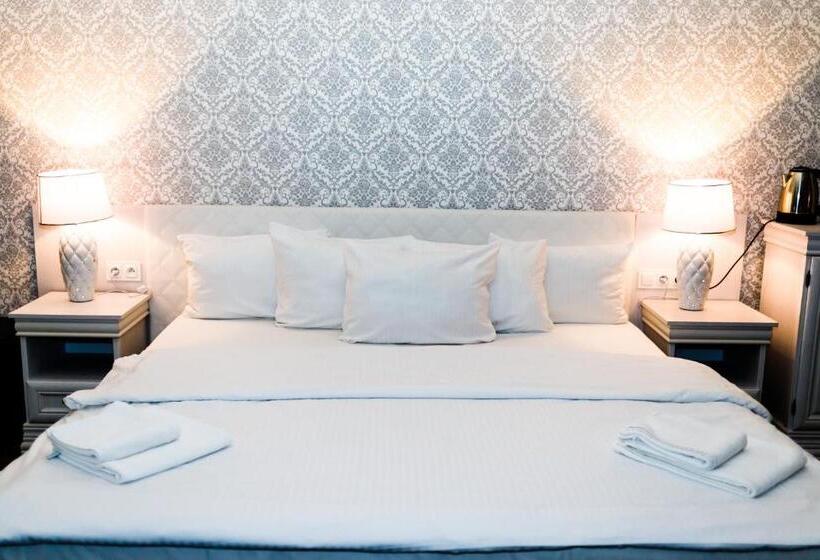 استودیوی استاندارد, Nadodrzański Dwór   Nowa Sól