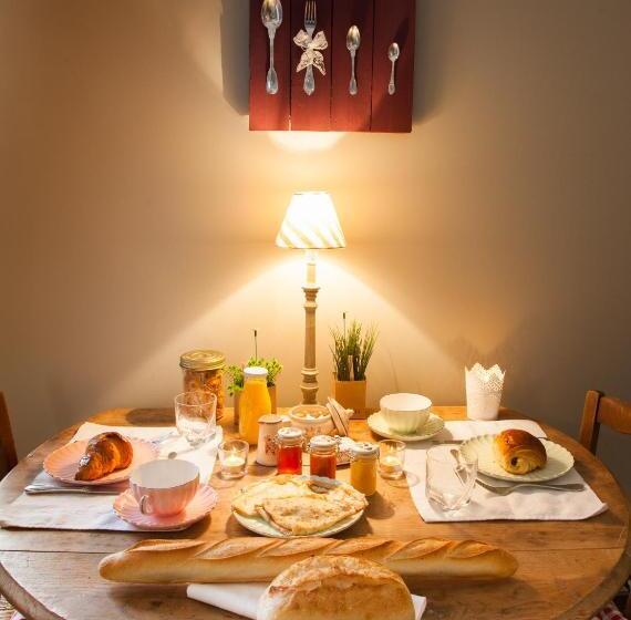 スタンダード4人部屋, Il Etait Une Fois Chez Moi La Chambre Augustin