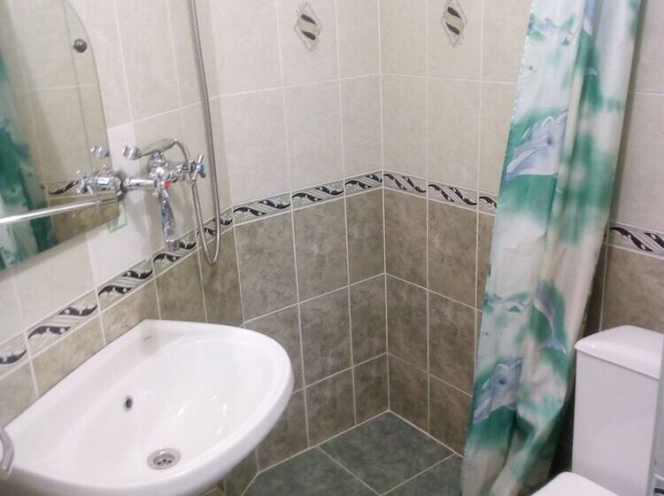 اتاق خانوادگی, Guest House Rendez Vous