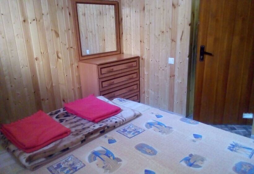 اتاق اکونومی, Guest House Rendez Vous