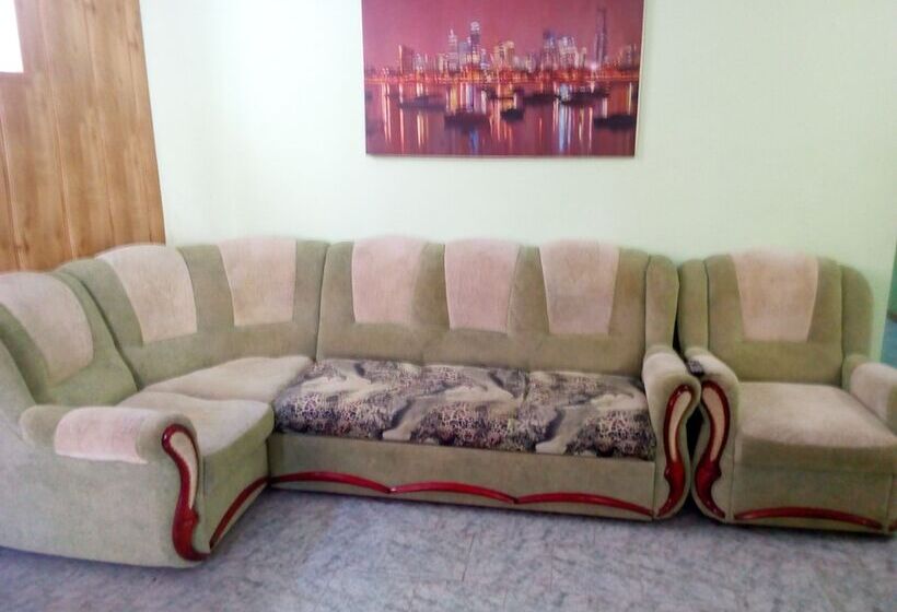 اتاق اکونومی, Guest House Rendez Vous