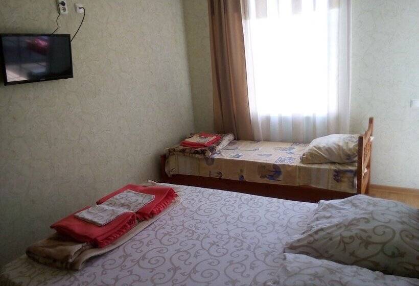 اتاق استاندارد سه نفره, Guest House Rendez Vous