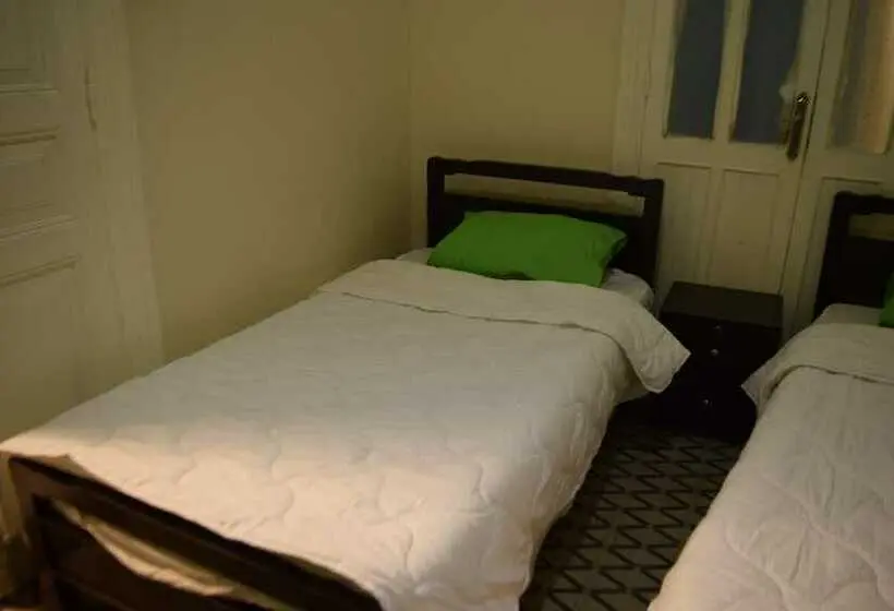 اتاق اکونومی یک تخته, Seed Guest House