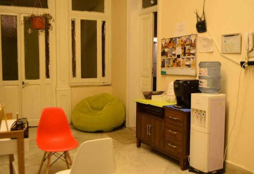 اتاق اکونومی یک تخته, Seed Guest House