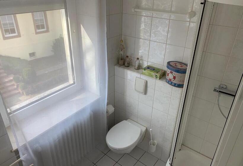 스탠다드 룸, Zur Linde