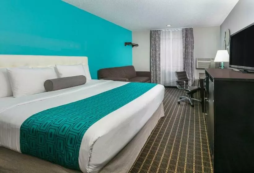 キングサイズベッドのスタンダードルーム, Howard Johnson By Wyndham Near Schlitterbahn