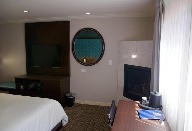 Quarto Estandar Cama King, Munras Inn