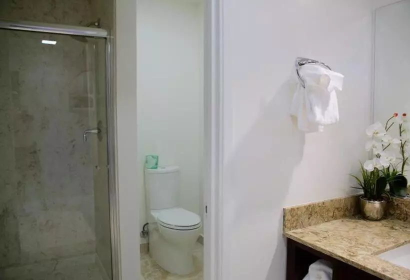 Standard-huone 2 Parivuodetta, Munras Inn