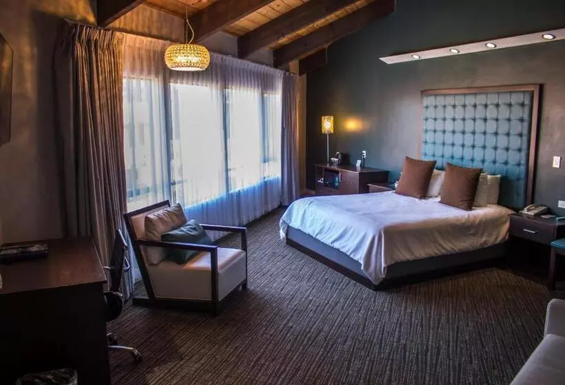 Deluxe-perhehuone, Munras Inn