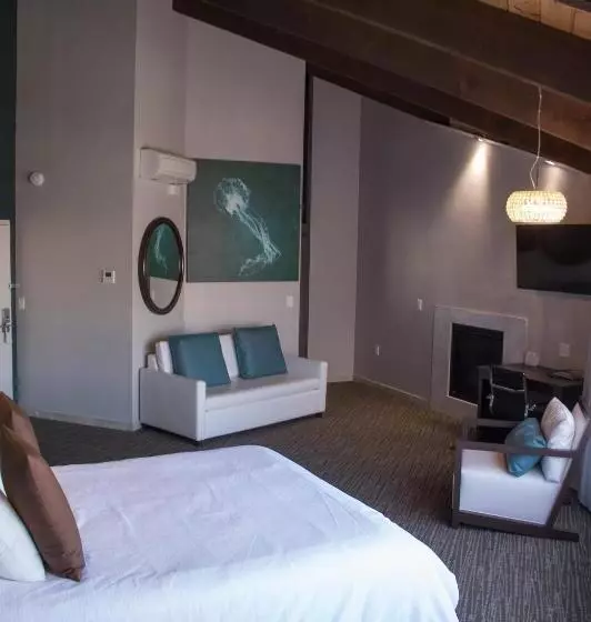 Deluxe-perhehuone, Munras Inn
